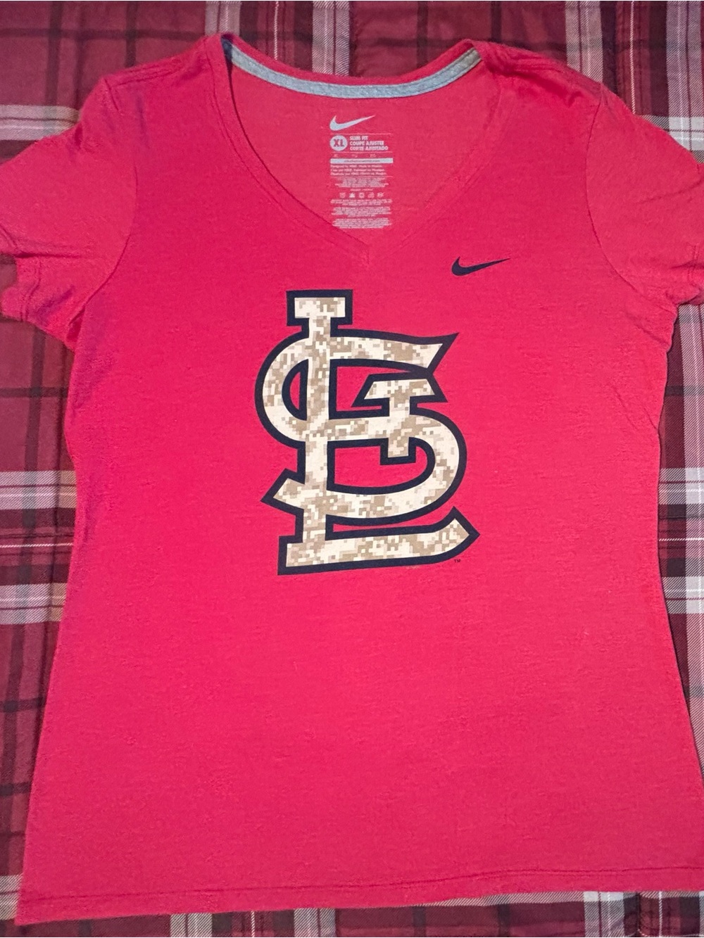 Nike STL Cardinals Fitted V-Neck Tee with Camo St. Louis Logo